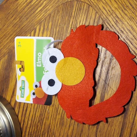 Sesame Street Elmo Felt Mask - Picture 7 of 7